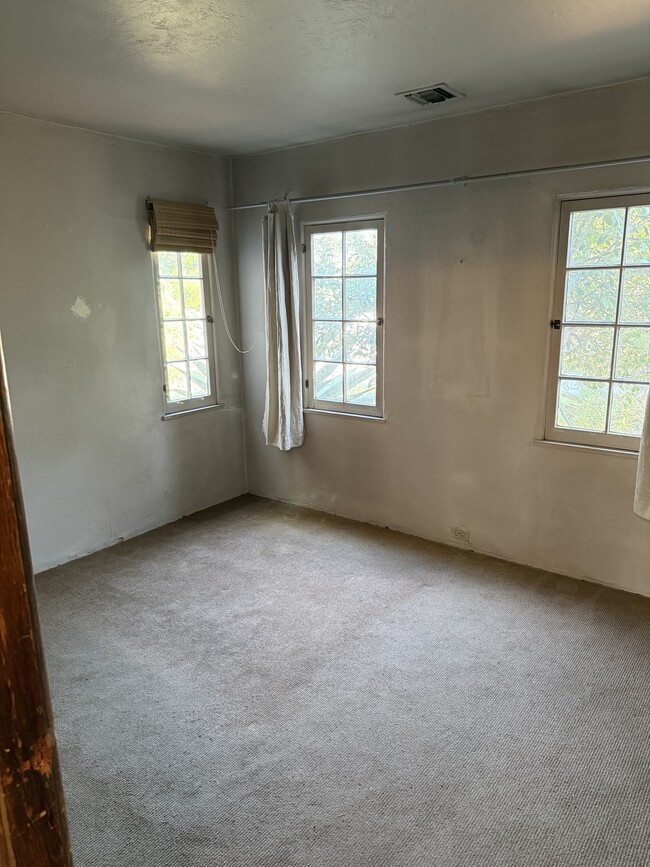 Building Photo - 4176 Garden Ave