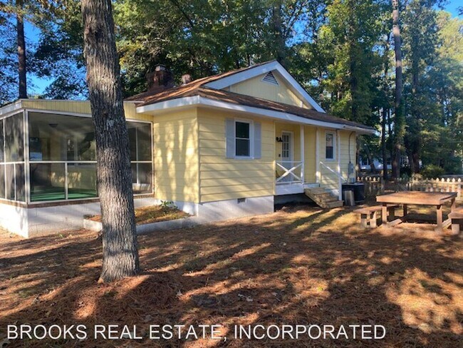Building Photo - 3 br, 1 bath House - 7250 Canal Street
