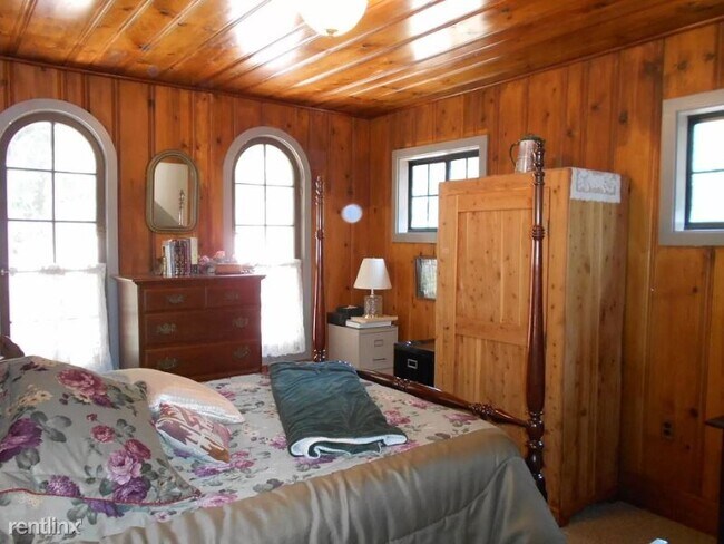 Building Photo - 2 br, 1 bath House - 27949 Squirrel Ln,