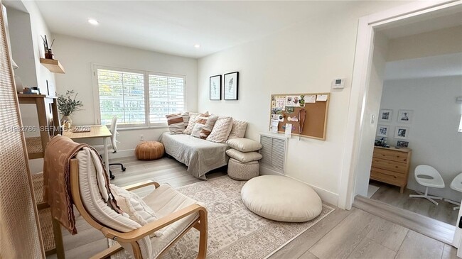 Building Photo - 5785 SW 54th Terrace