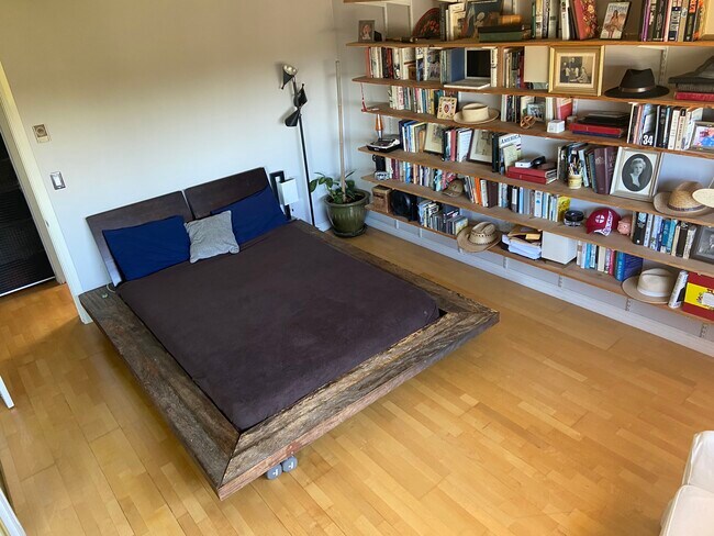 Foto del edificio - 6601 Springpark Ave