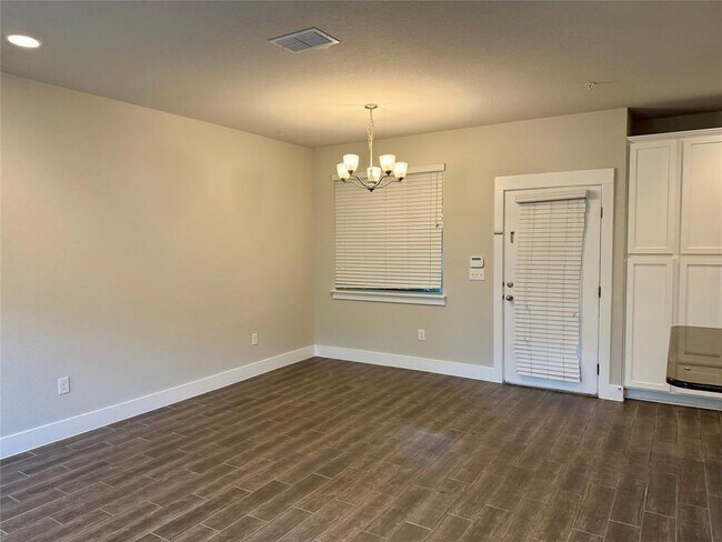 Foto del edificio - 7403 Pantherpaw St