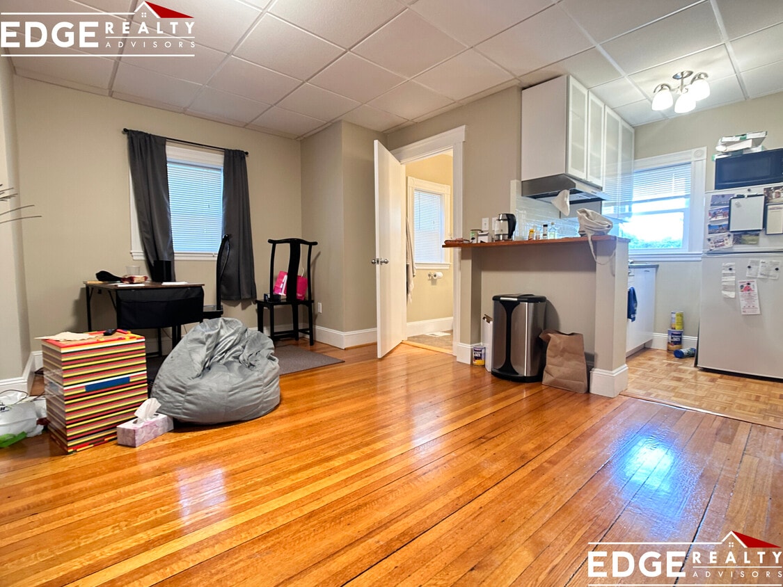 Photo - 555 Washington St. Unit 1