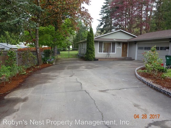 Building Photo - 8405 SW Mapleleaf St
