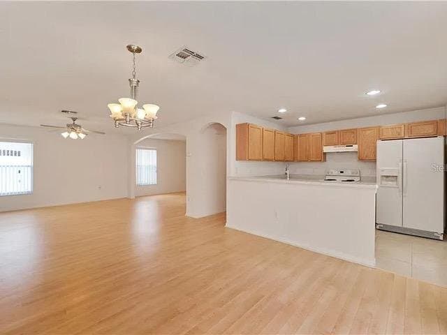 Foto del edificio - 2411 Ashecroft Dr