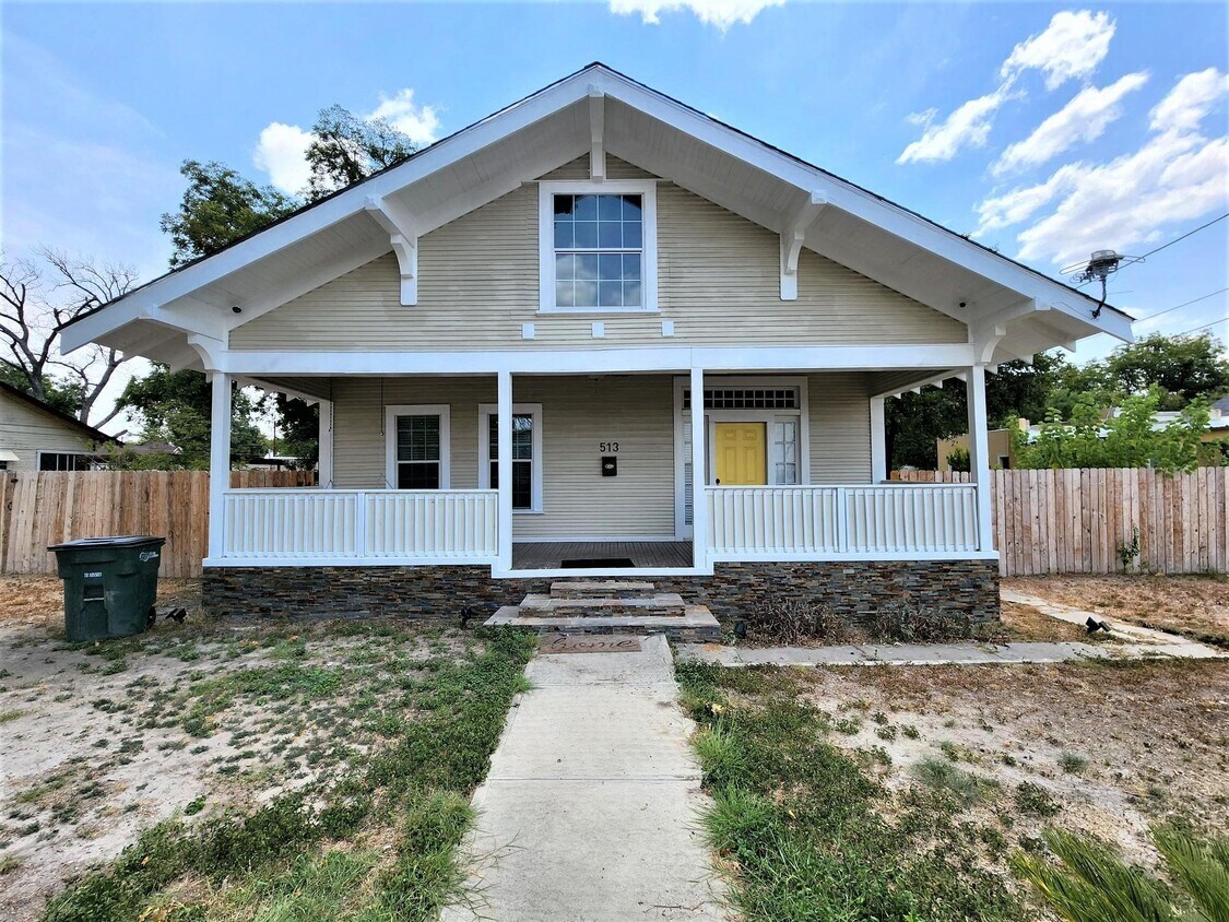 Primary Photo - 513 E Garfield St
