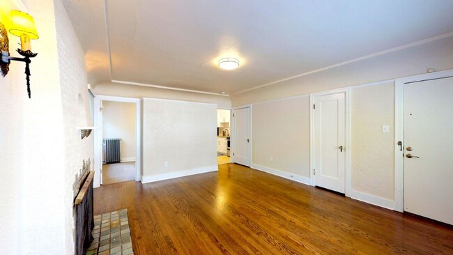 Building Photo - 5026 22nd Ave NE