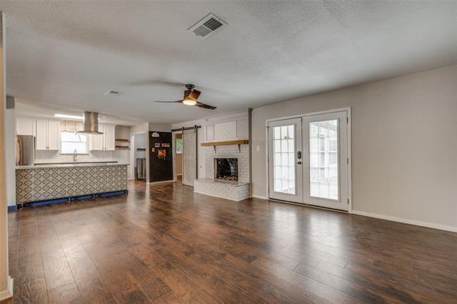 Building Photo - 625 Blue Lake Dr
