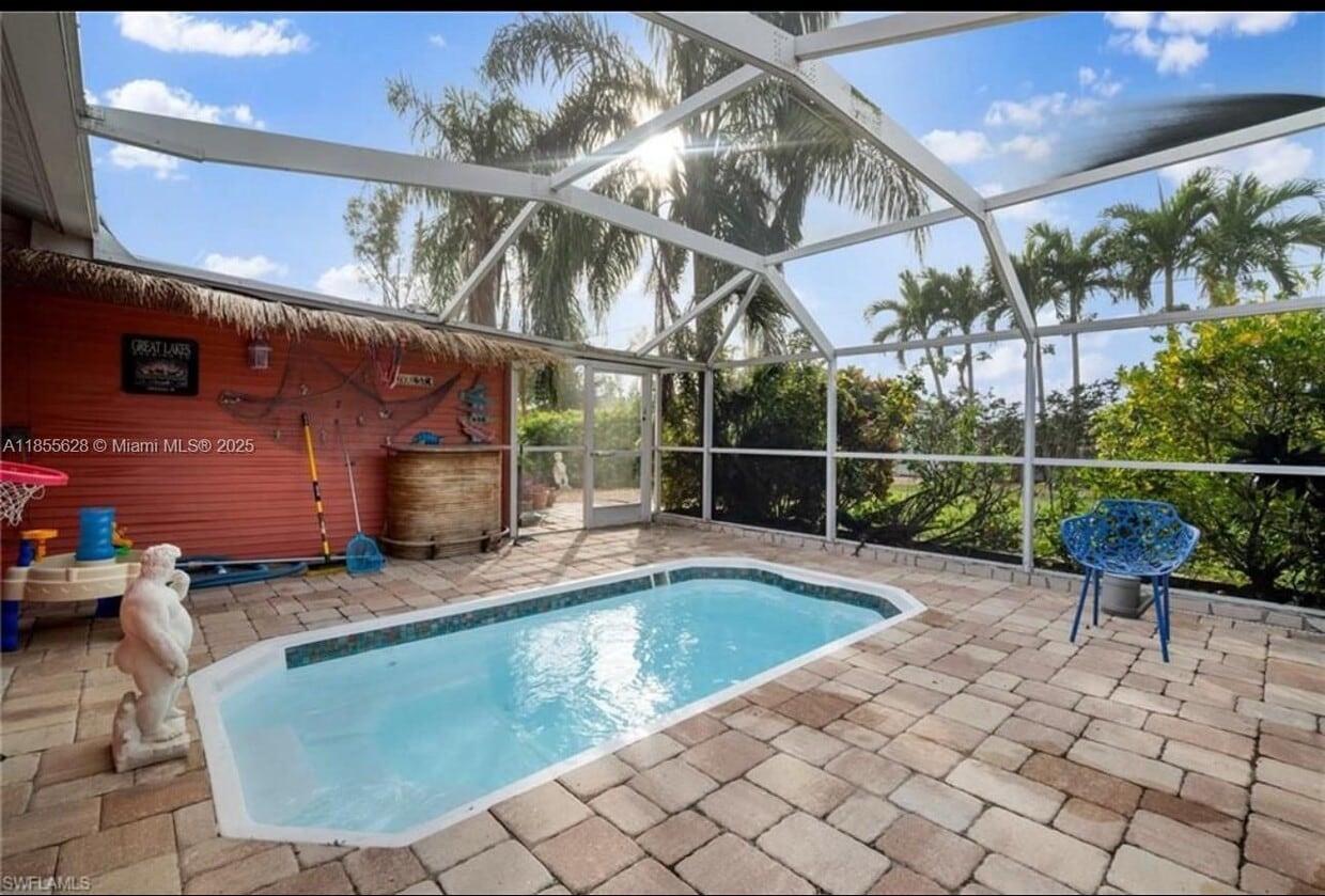 Foto principal - 2720 SW 11th Pl