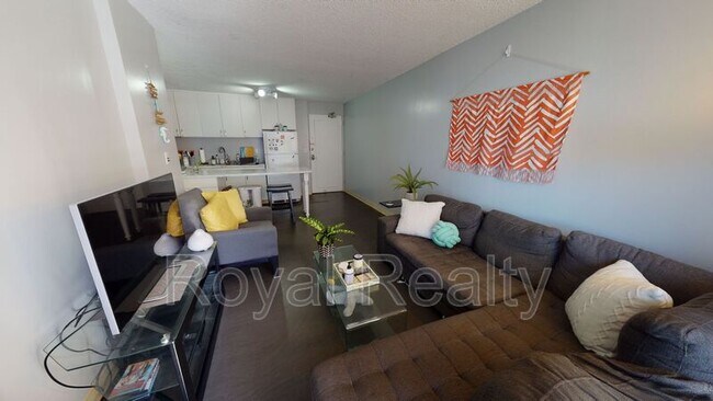 Building Photo - 2651 Kuilei St