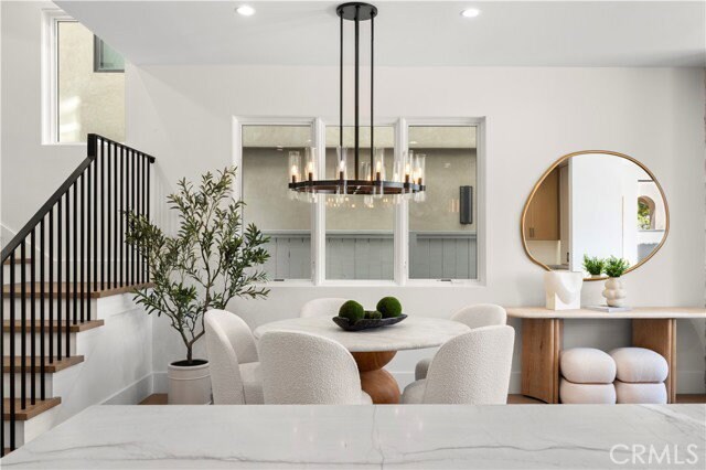 Foto del edificio - 430 Fernleaf Ave