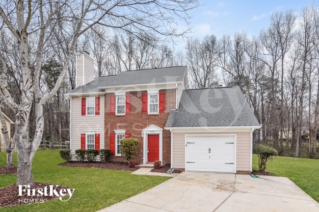 Building Photo - 7402 Claymont Dr