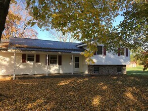 Building Photo - 375 Page Hollow Rd
