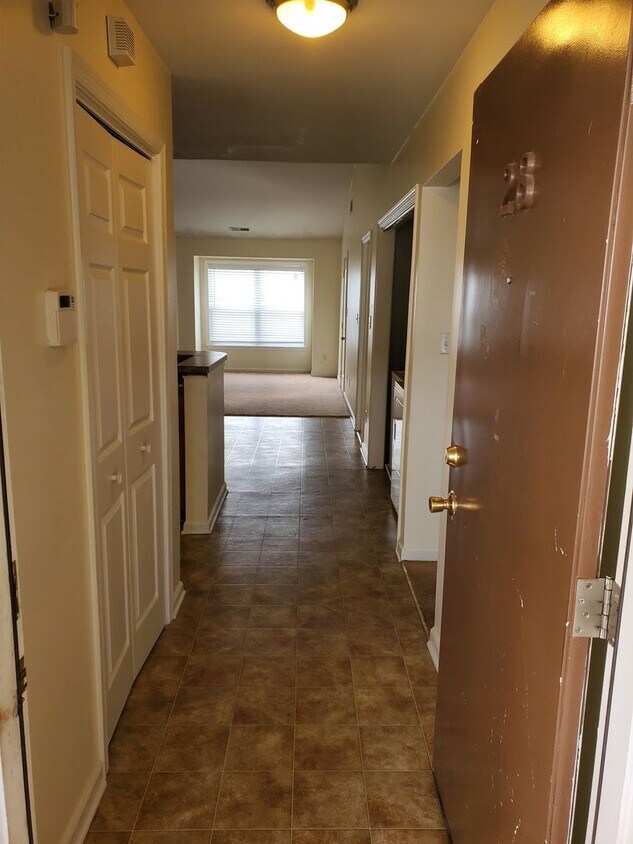 Primary Photo - Lantana Condominiums