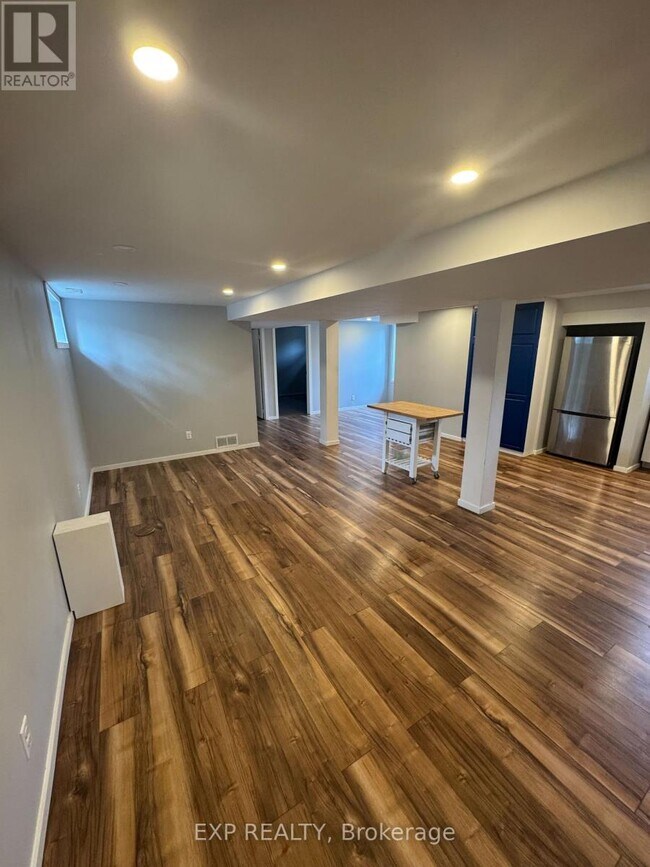 Building Photo - 40 Cherrywood Dr