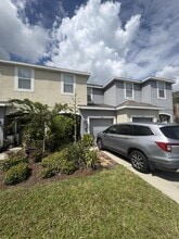 Building Photo - 7085 Woodchase Glen Dr