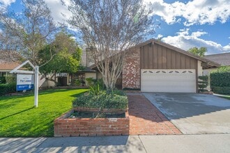 Building Photo - 25356 Avenida Ronada