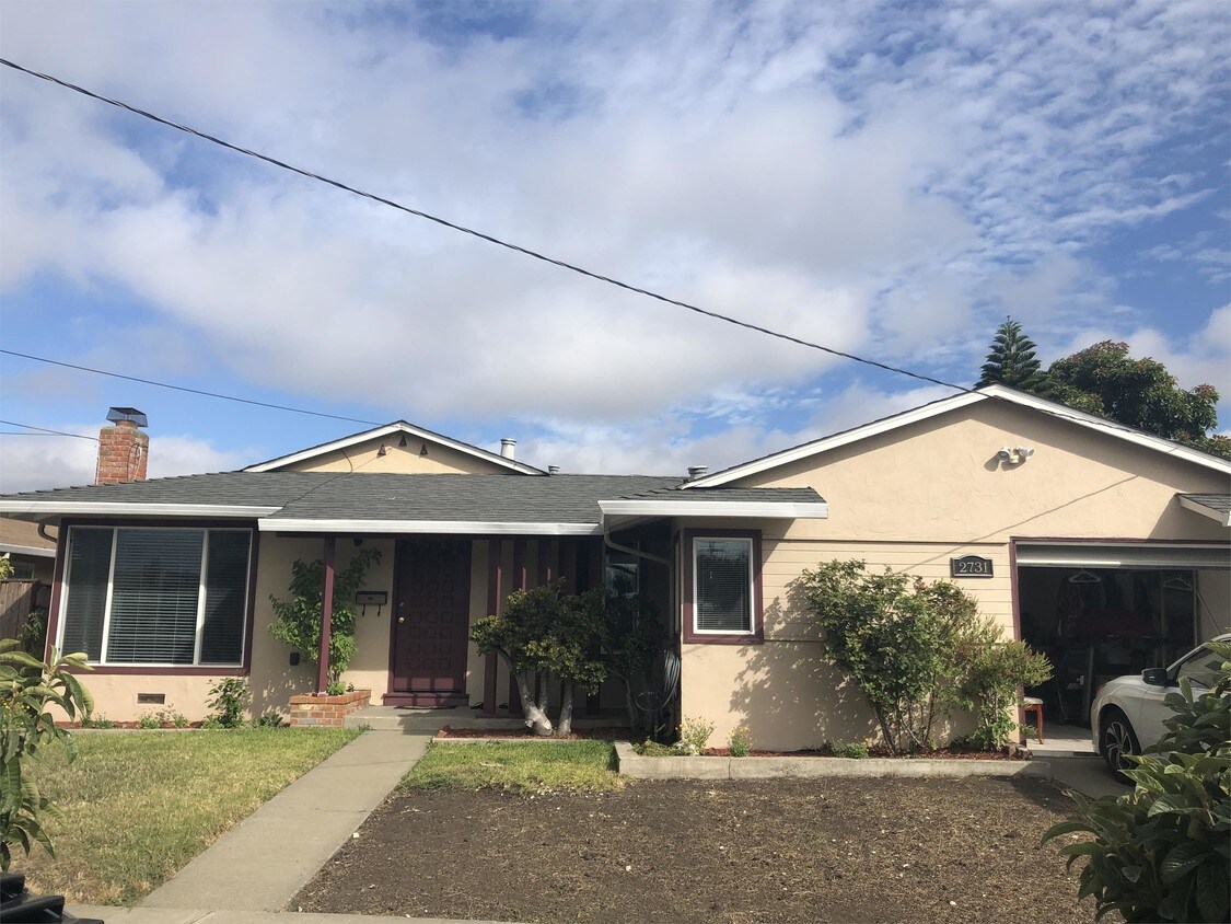 Foto principal - 2731 Hawthorne Ct
