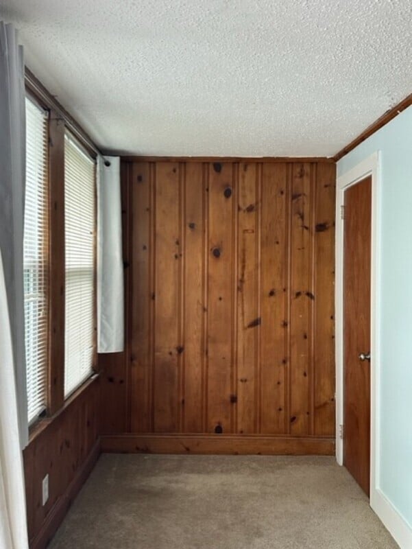 Building Photo - 705 Michaelmas Ave