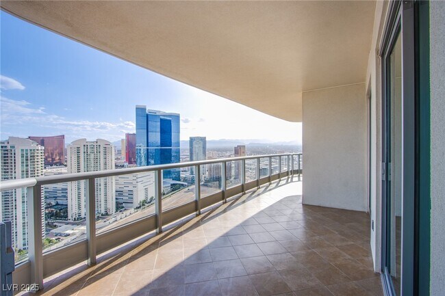 Foto del edificio - 222 Karen Ave