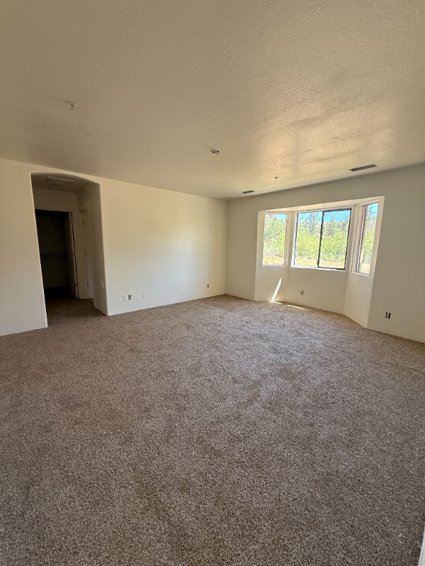 Building Photo - 55 Sunset Ln