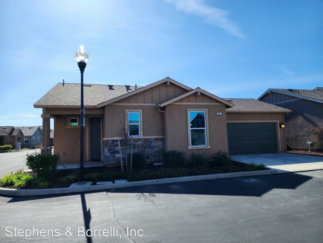 832 Castellona Dr, Newman, CA 95360 House Rental in Newman, CA