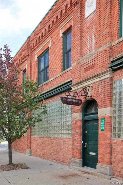 Building Photo - 456 East Milwaukee Avenue