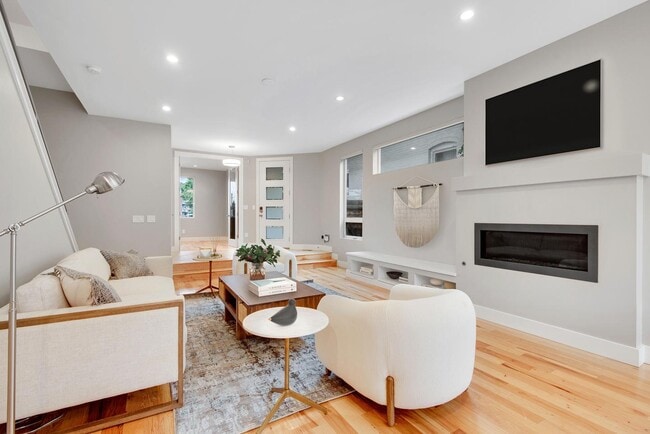 Foto del edificio - 3791 Meade St