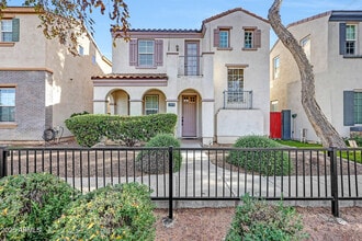 Building Photo - 2909 N 48th St