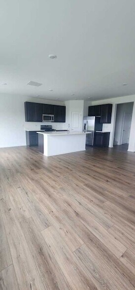 Foto del edificio - 25704 W Wakefield Dr