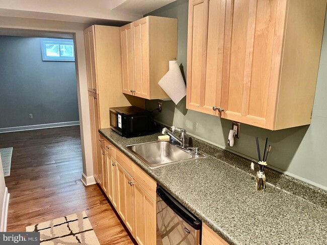Building Photo - 80 Cardinal Forest Dr