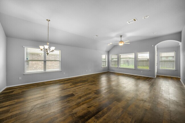 Foto del edificio - 5301 Anaheim Ave