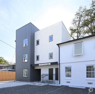 Building Photo - 1719 Westheimer Rd