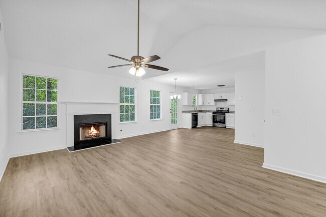 Foto del edificio - 4084 Waldrop Hills Dr
