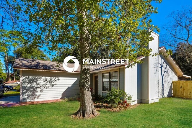 Building Photo - 3 Bedroom Pet-Friendly Home in JACKSONVILLE, FL with Main Street Renewal
