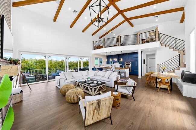 Foto del edificio - 146 Mockingbird Rd