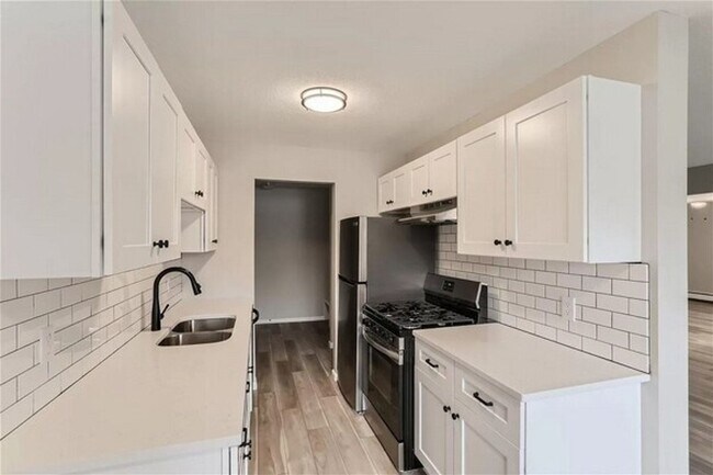 Foto del edificio - 8100 36th Ave N