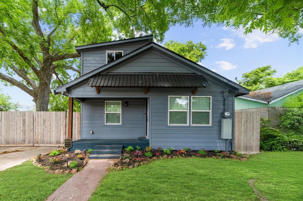 Foto principal - 325 S Bell Dr
