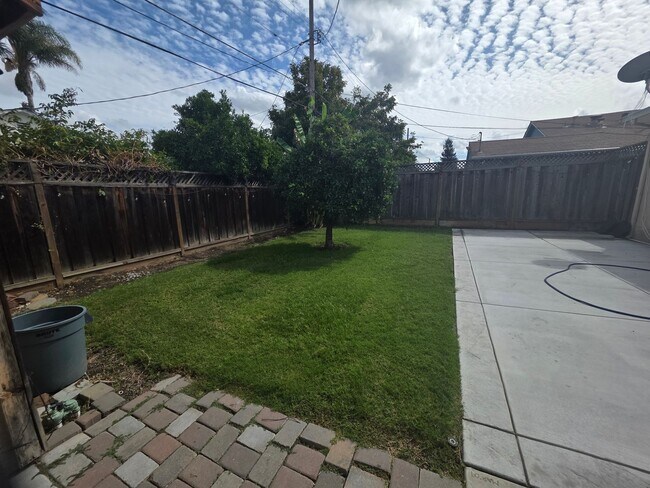 Building Photo - Bright + Updated San Jose Home with Private Backyard Oasis