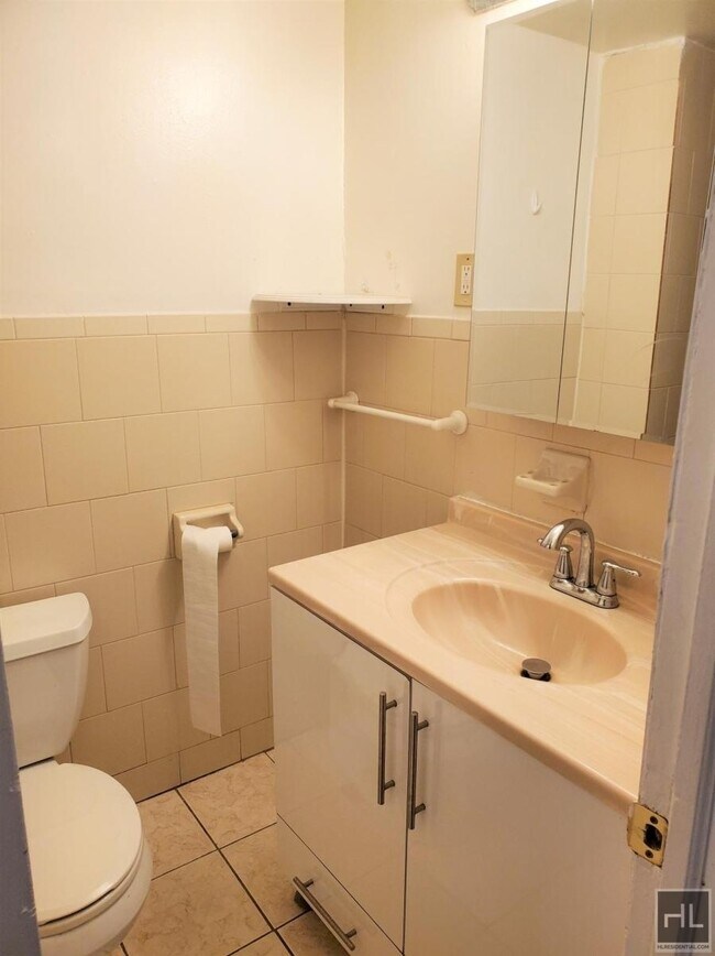 Building Photo - 102 STREET