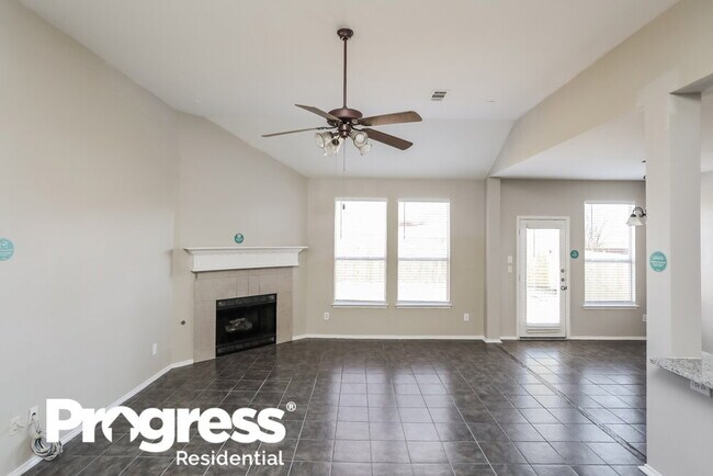 Building Photo - 451 Butternut Dr