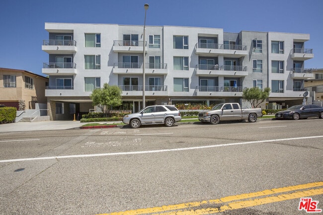 Building Photo - 7857 W Manchester Ave