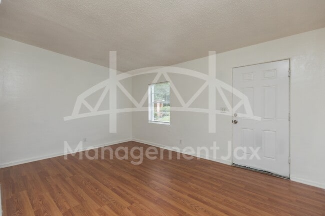 Building Photo - 5601 Pansy Ln