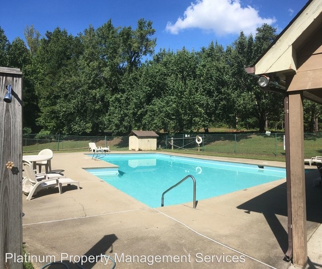 Building Photo - 1365 Taramore Dr