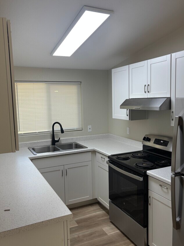 Foto principal - 80 Kaer Ave