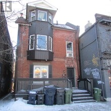 Building Photo - 2011 Dundas St W