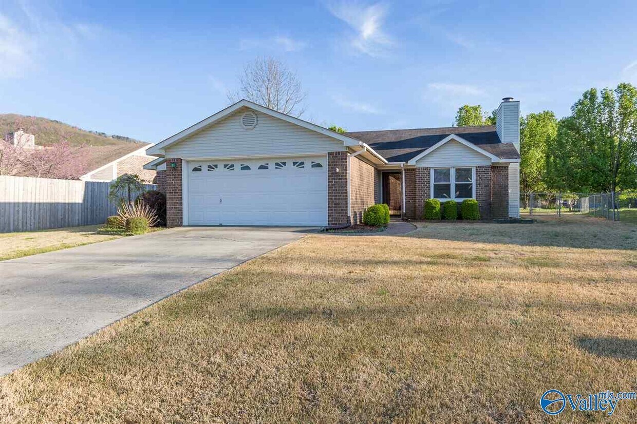 Foto principal - 1004 Brighton Cir SE