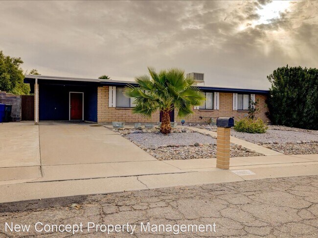 Foto del edificio - 3 br, 2 bath House - 9800 E. Victoria Lane