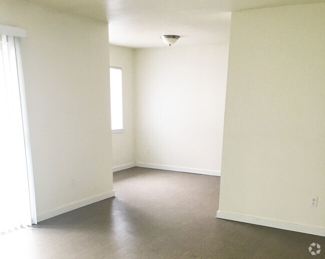 Perdita Apartments under 900 Portland, OR 6 Rentals