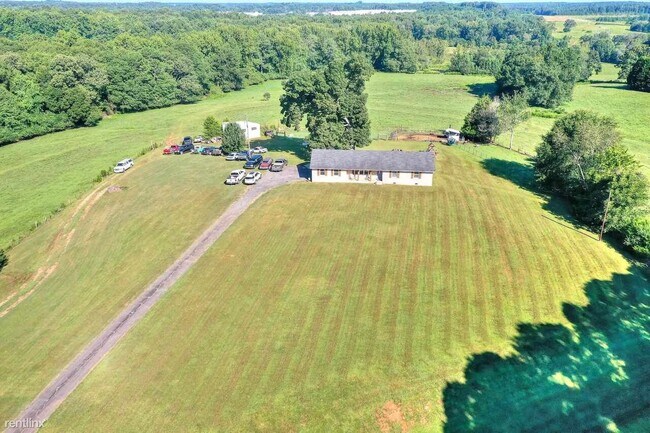 Building Photo - 3 br, 2 bath House - 1490 Snows Mill Road